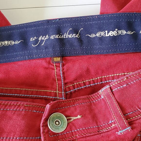 Lee Womens 16 Capri Jeans Red Stretch Button Hem High Rise Zipper 5-Pocket - Picture 12 of 15
